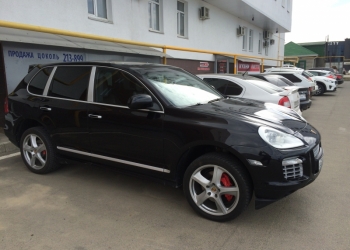Porsche Cayenne Turbo, 2004
