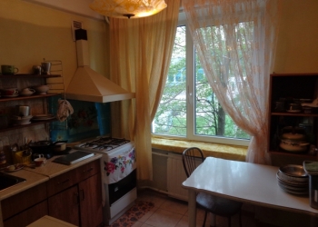 4-к квартира, 73 м2, 2/9 эт.