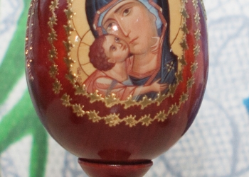 Деревянные яйца с образами