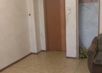 Комната в 3-к 20 м2, 2/4 эт.