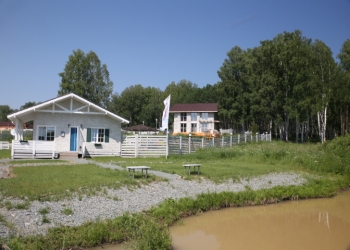 Продам земельный участок в коттеджном посёлке 10 соток в г.Новосибирск, ИЖС.15 м