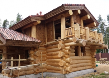 Уникальные дома из бревна ручной рубки
