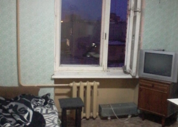 Продаю комнату(13кв.м.)в 3-х к.к-ре в г.ГАТЧИНЕ,ул.Зверевой,д.5,Ближний Аэродром