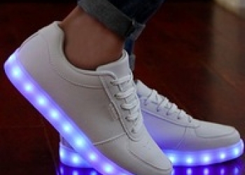 Светящиеся кроссовки LED shoes