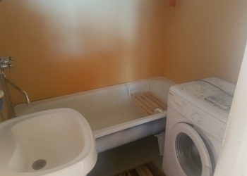 2-к квартира, 47 м2, 1/3 эт.