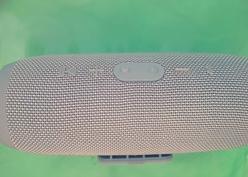 Портативная колонка JBL charge 3