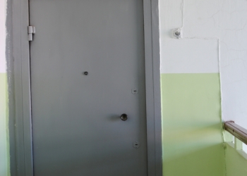Продам квартиру 2-к сталинку в центре. Мира 85. Цена 3500тр. Собственник.
