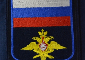 Вышивка на тканях, одежде и бейсболках