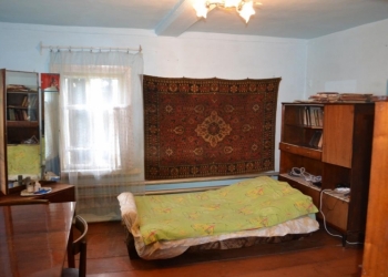 Продаю жилой дом с земельным участком