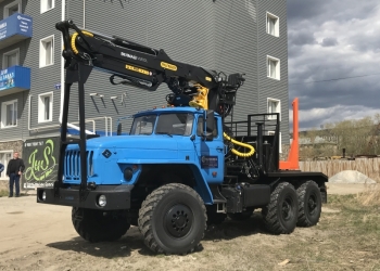 Лесовоз Урал 55571, 2018 г.в. с манипулятором VM10L74Палфингер