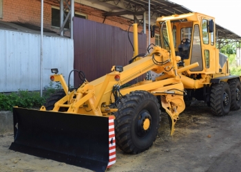 Автогрейдер ДЗ-122 капитальный ремонт