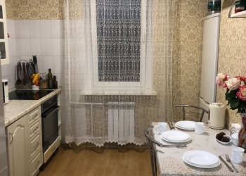 ÏÐÎÄÀÅÒÑß 2-Õ ÊÎÌÍÀÒÍÀß ÊÂÀÐÒÈÐÀ