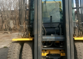Продам komatzu FD-160 e-8 год выпуска 2013 грузопо