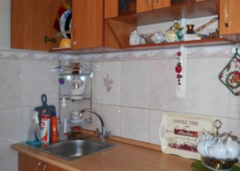 Продается 1-к квартира, 30 м2, 1/5 эт.