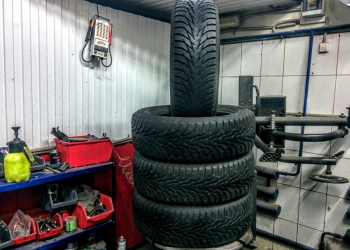 Шины зимние Б/У 225/60 R17 Yokohama IG35