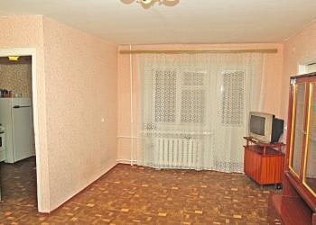 2-к квартира, 45 м2, 3/3 эт.