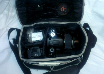 Цифровая зеркальная камера Sony dslr-A100