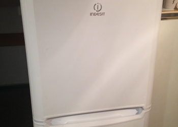 Холодильник Indesit T18RNF