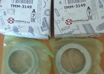 стопорное кольцо - 2 шт., запорное кольцо - 2 шт., подшипники - 2 шт., сальники