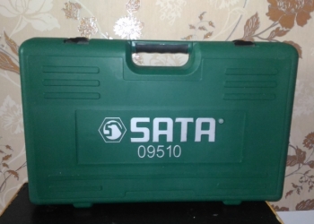 Универсальный набор ключей "SATA" 150 пр.в кейсе.