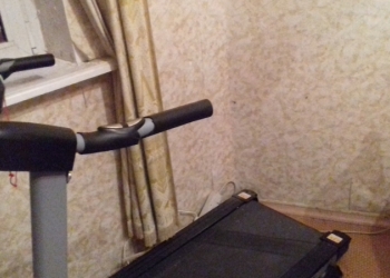 продаю электрическую беговую дорожку