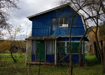 Продам 2 участка 10 соток( отдельно не продаются) в СНТ Коммунальник