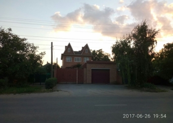 Продам в г. Сальске Дом 250 м2