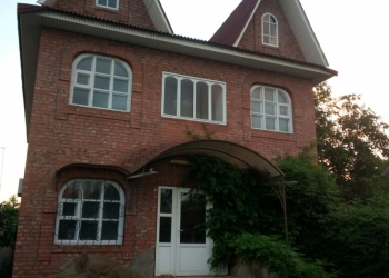 Продам в г. Сальске Дом 250 м2