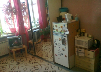 Продам недорого уютную полногабаритную комнату