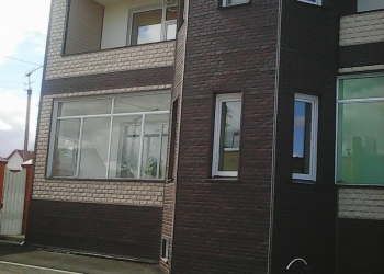 Продам коттедж и два магазина