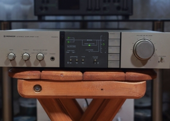 Продам усилитель Pioneer A-5 Япония 220V