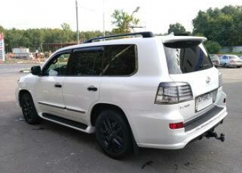 Lexus LX-570, 2015,белый жемчужный продаю.