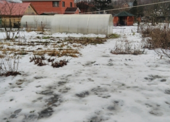 Продам земельный участок с домом