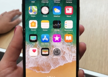 Продаю iPhone X 256 gb \ Silver \ Новый\