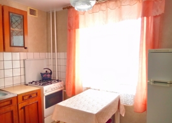 Продам 1-к квартира, 38 м2, 1/3 эт.
