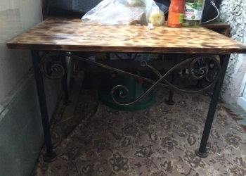 Стол кованый