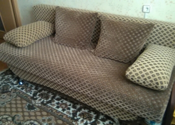 ПРОДАЕТСЯ ДИВАН.