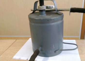 Маслонагнетательный бачок 3 литра