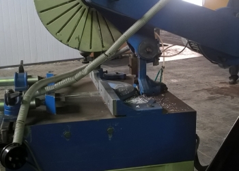 Дисковый отрезной станок с ручной подачей режущего инструмента MECAL SW 400