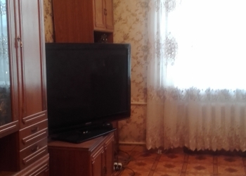 Продам 3-комнатную сталинку рядом с Аэрокосмической академией