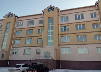 Продам двухкомнатную квартиру 90 м2, 2/4 эт.