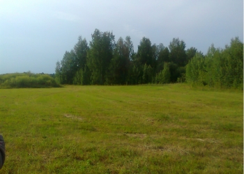 Продаю участок с озером