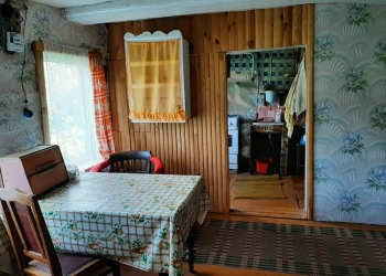 Дом 35 м на участке 20 сот.