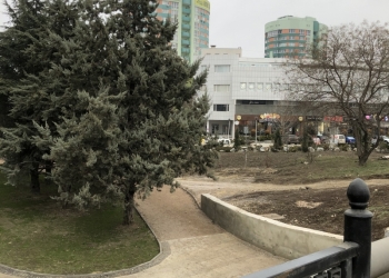 Сдаю в аренду нежилое помещение на первом этаже