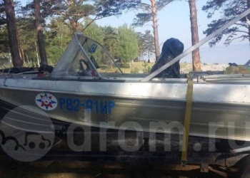 Продам моторную лодку КАЗАНКА 5 М ХТС.