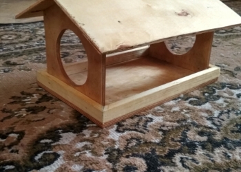 Кормушка для птиц