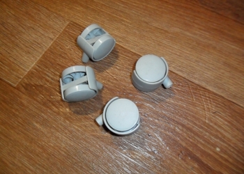 Колесо для масляного обогревателя DeLonghi