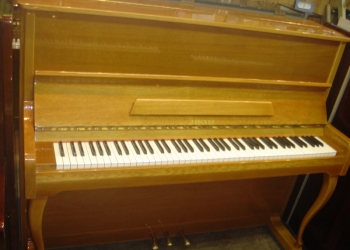 пианино Красный Октябрь , малогабаритное с доставкой