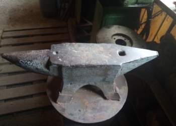 Наковальня малая 30 кг