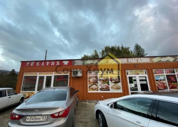 Продается коммерческое помещение в п.Лоо